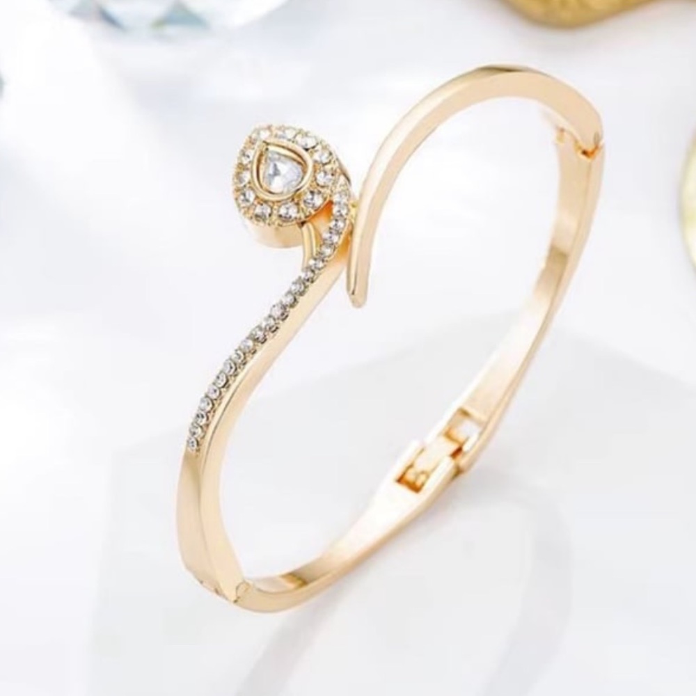 Korean Fashion Plated Bracelet Zirconia Studded Jewelry